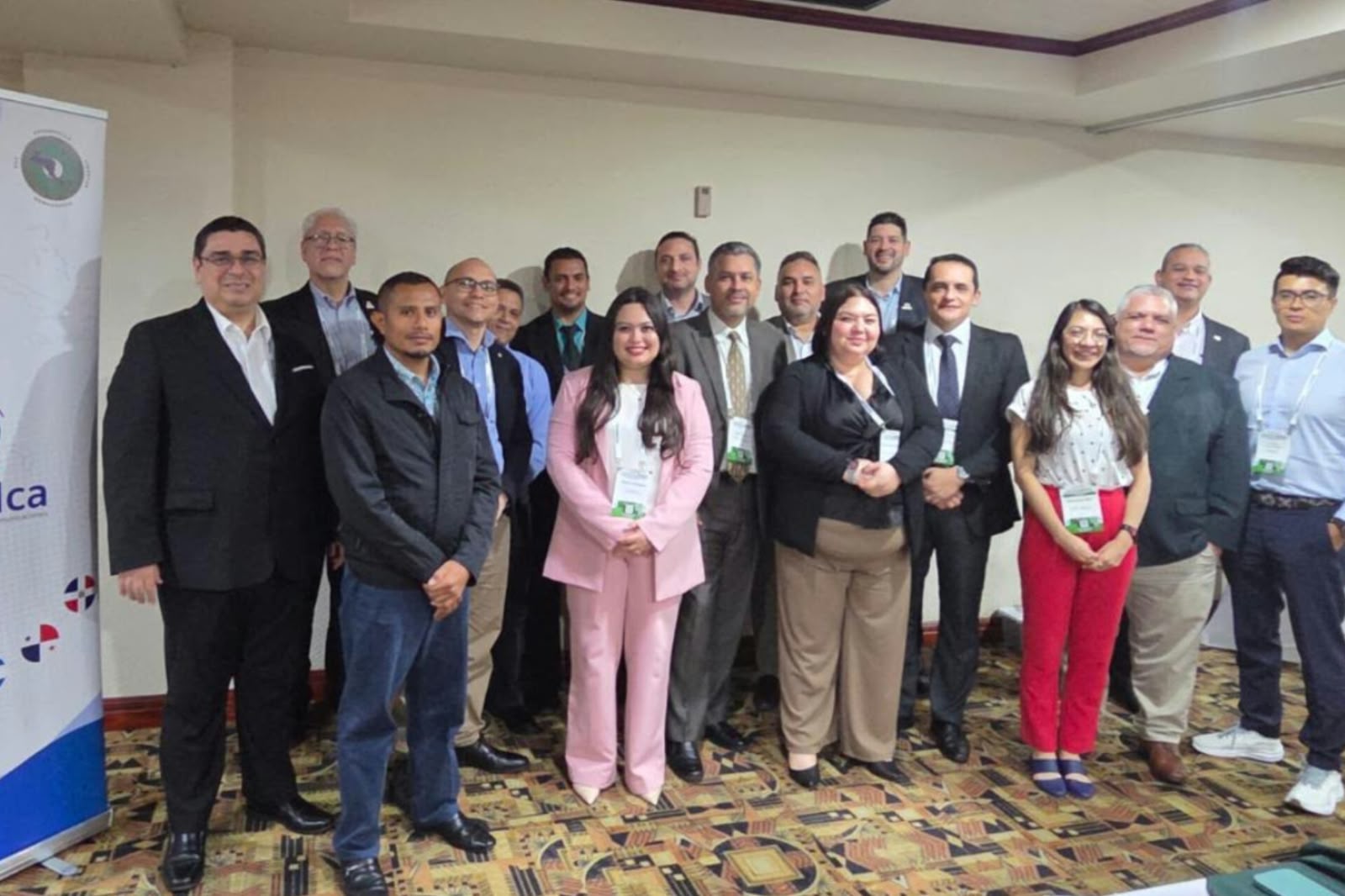 Gobierno de Honduras realiza esfuerzos para mejorar sector de Telecomunicaciones