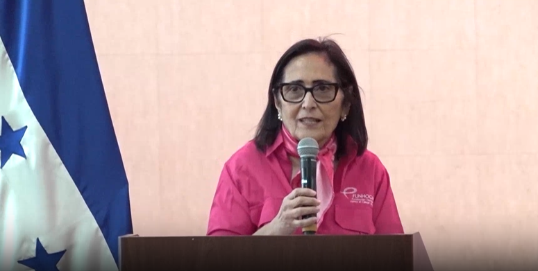 El evento tuvo la participación de la presidenta ejecutiva de Funhocam, Rosemonde Abedrabbo de García.