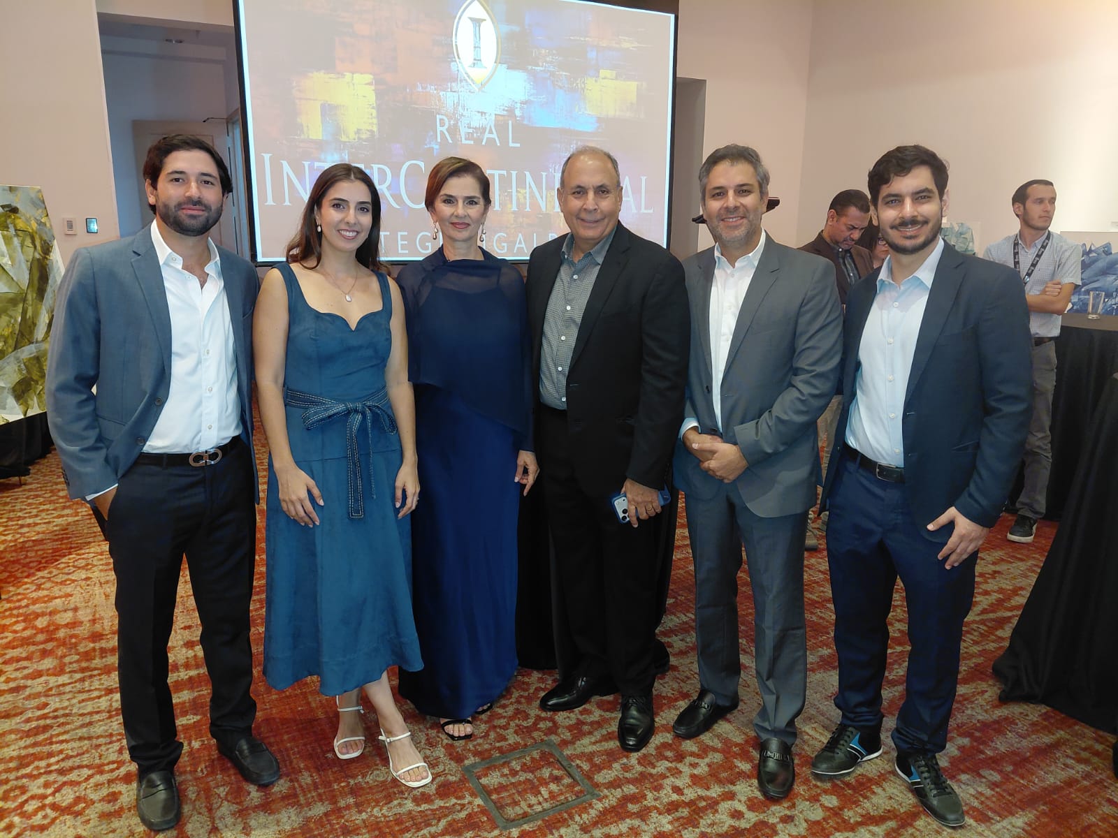 Los invitados disfrutaron de la exposición