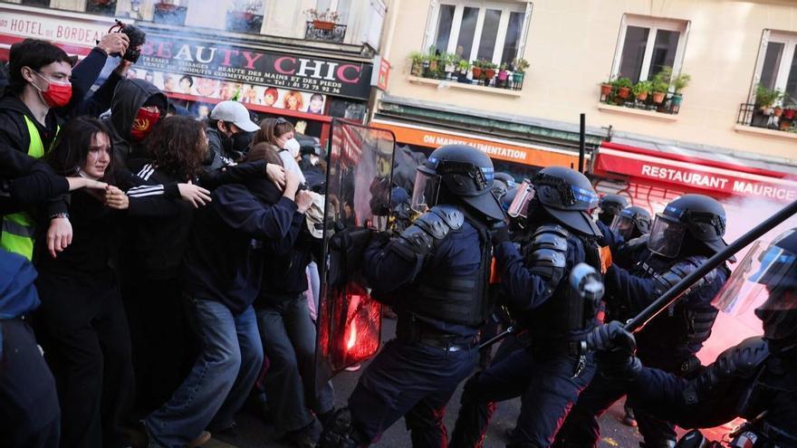 personas fueron detenidas en Francia