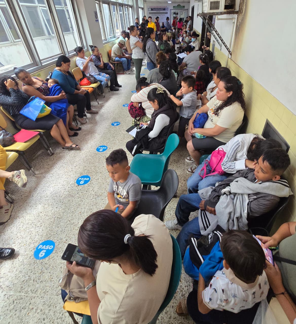 127 personas fueron evaluadas para someterse a las cirugías de mano.