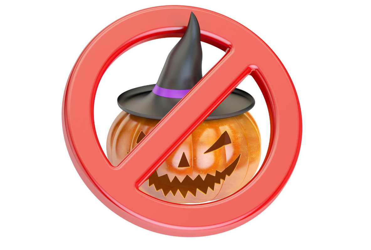 Las calabazas iluminadas, los disfraces de terror y las decoraciones alusivas a brujas y fantasmas forman parte de las tradiciones de Halloween.