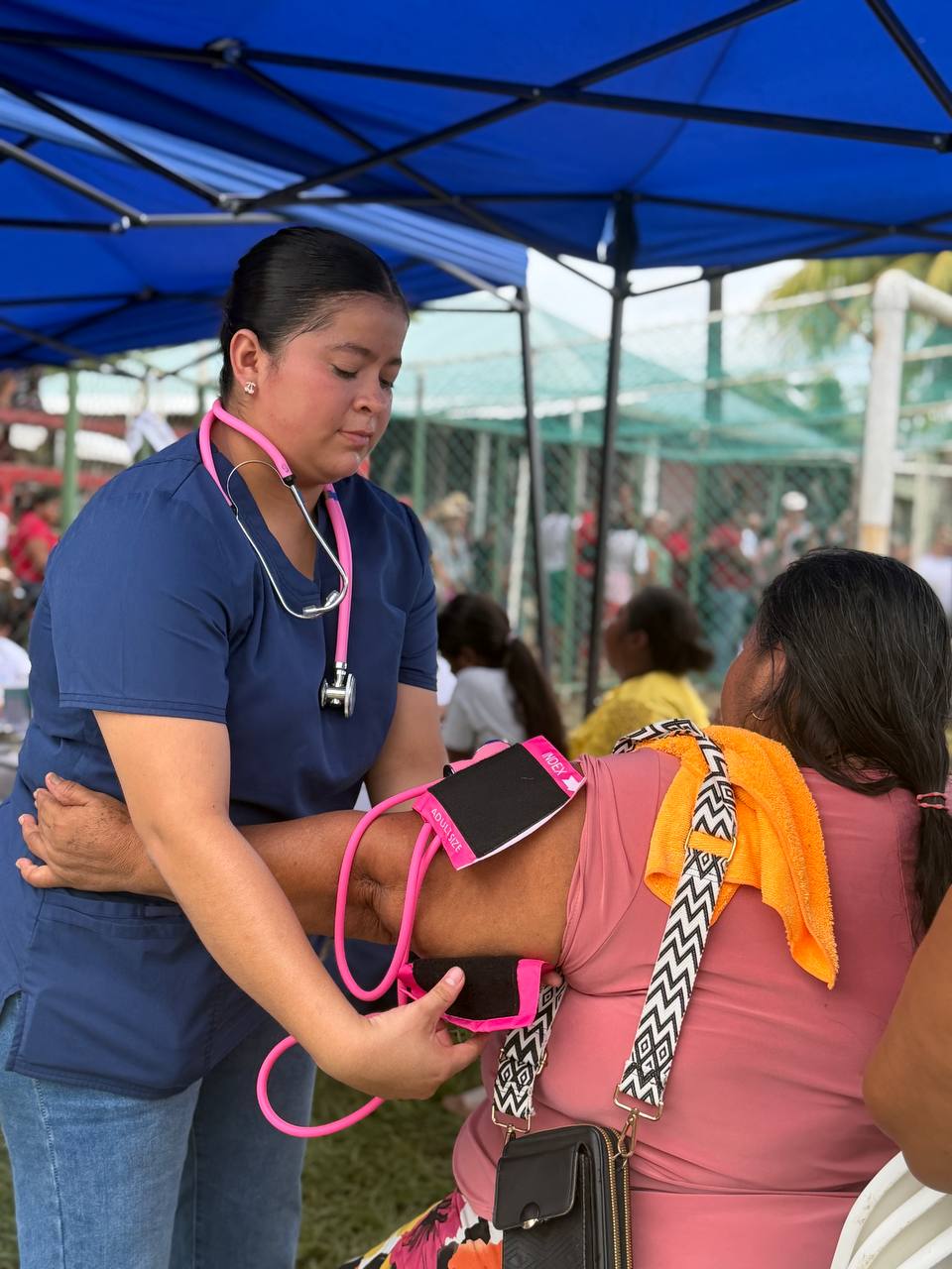 Gobierno impulsa las Unidades Médicas de Atención Comunitaria