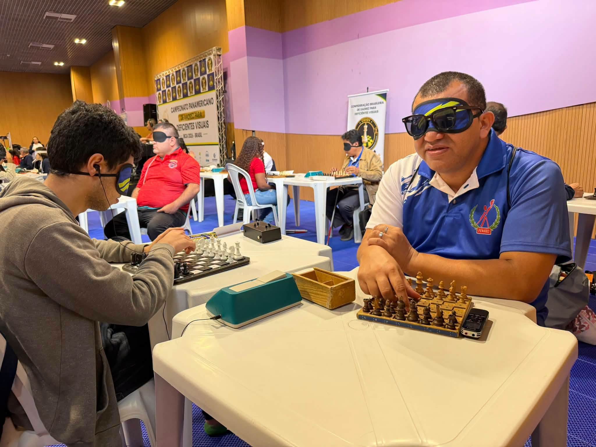 La delegación de Honduras sta compuesta por siete integrantes.