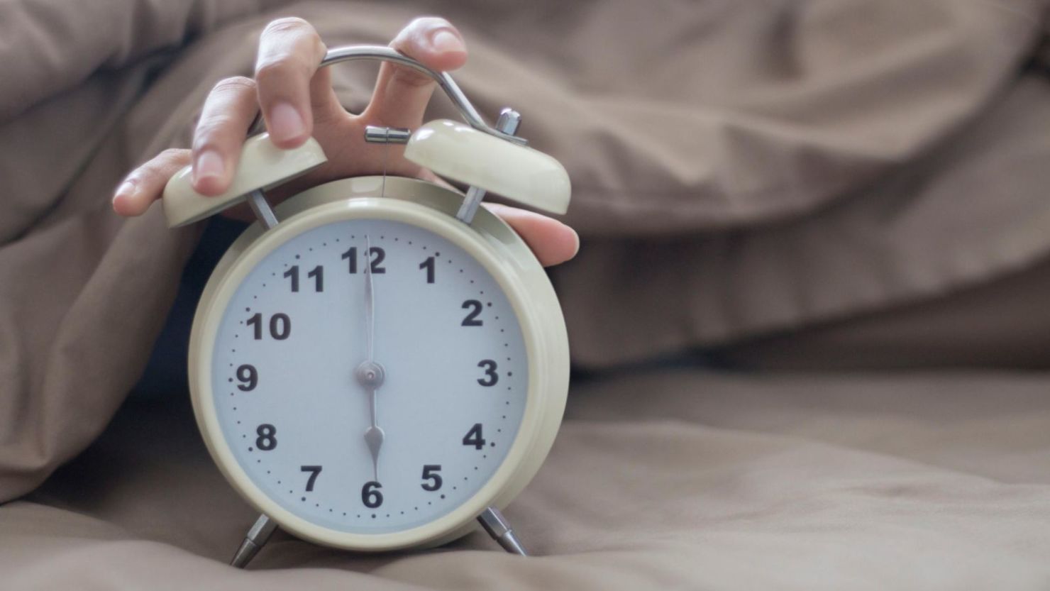 El cambio de horario se realizará el domingo 01 de noviembre.