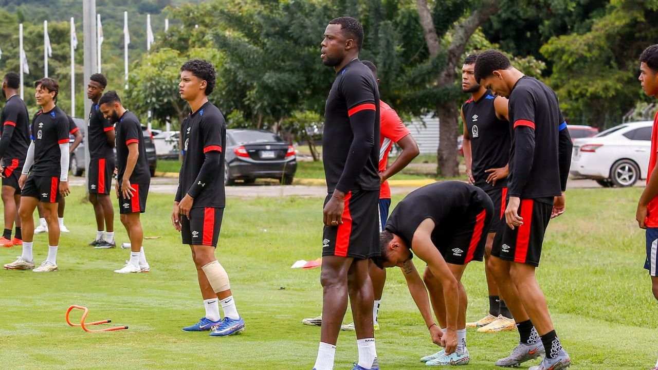 Olimpia se enfrenta esta noche al Cartaginés.