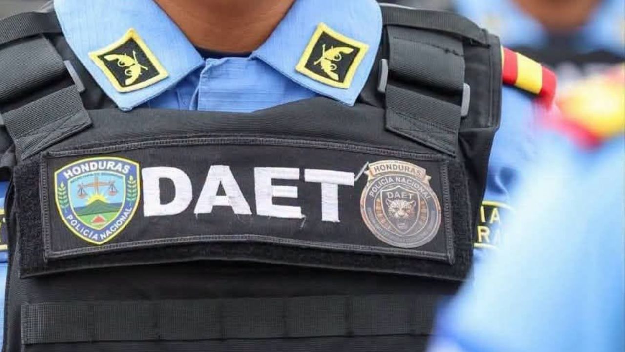 Investigan a tercer agente de la DAET por caso de droga en SPS