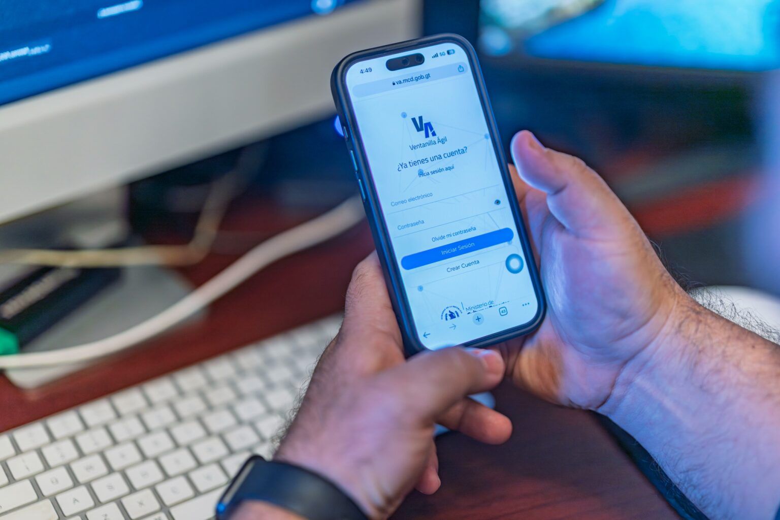 3. Los capitalinos pueden reportar incidencias y compartir su ubicación mediante WhatsApp