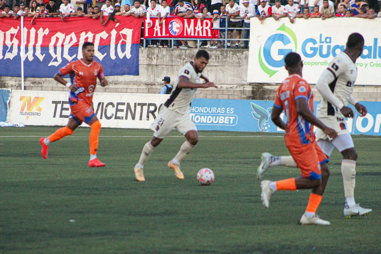 Olimpia se impuso 0-1 a los Lobos UPN.