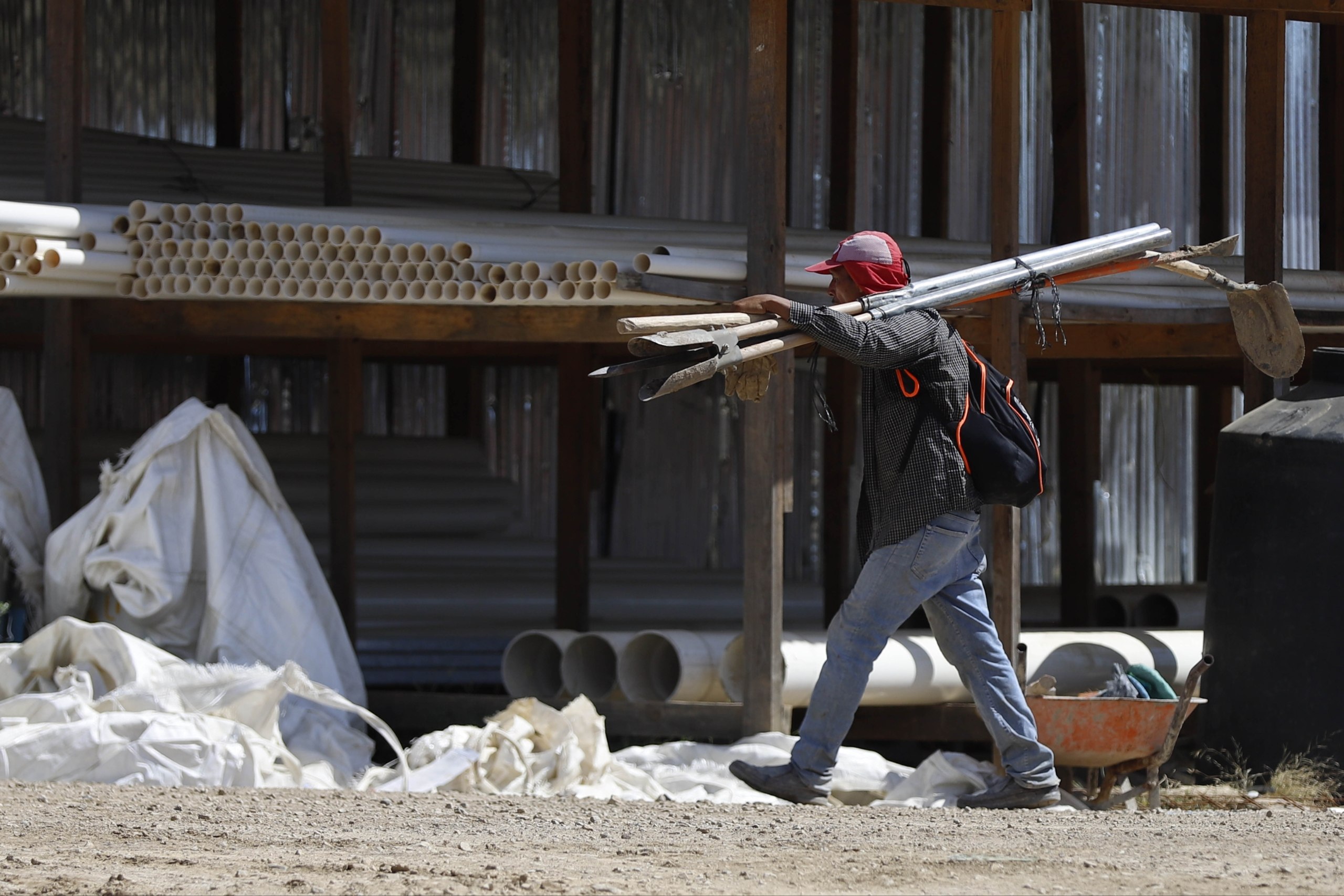 Al 26 de octubre de 2026, las cifras divulgadas por distintas instituciones sitúan el déficit habitacional de Honduras entre 1.6 y 1.7 millones de hogares.