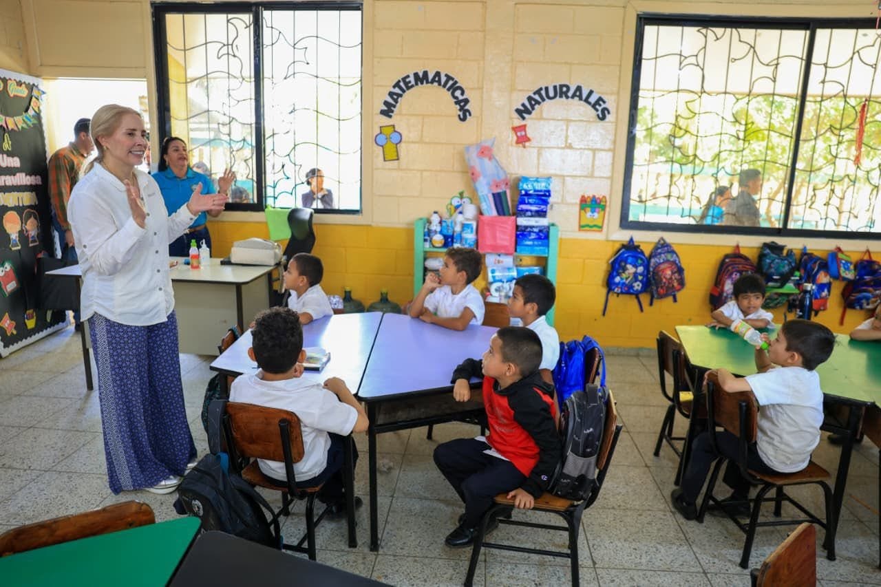 El presidente Nasry Asfura abordó los avances y compromisos educativos