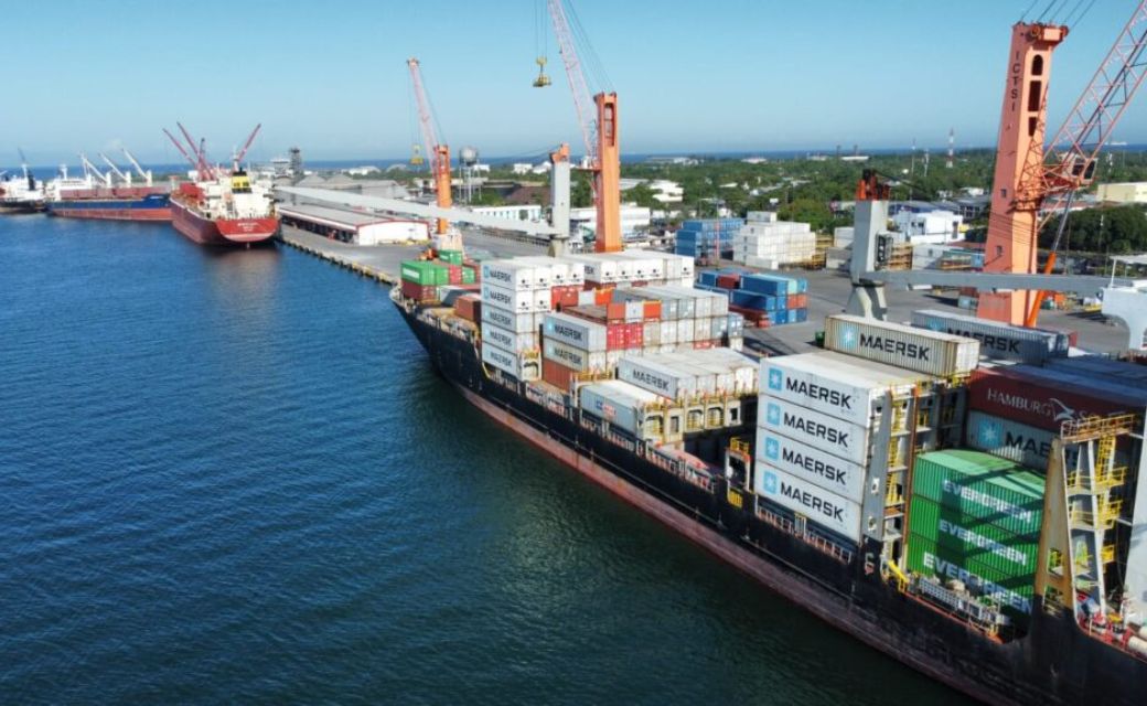 Puerto Cortés es una de las principales terminales marítimas para el comercio exterior de Honduras.