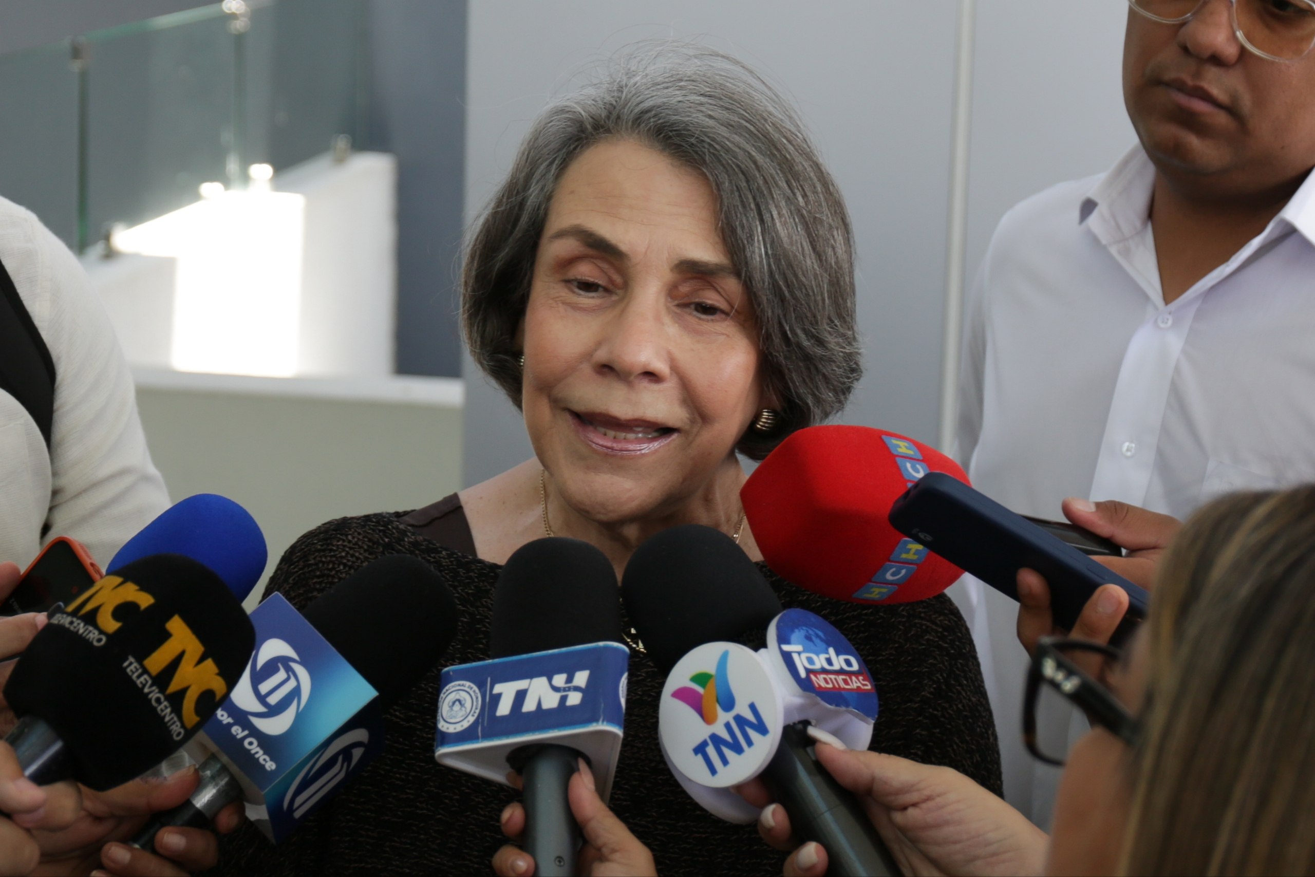 La canciller Mireya Agüero confirmó la asistencia del mandatario hondureño y destacó la importancia de que el país reciba a los representantes de 22 países.