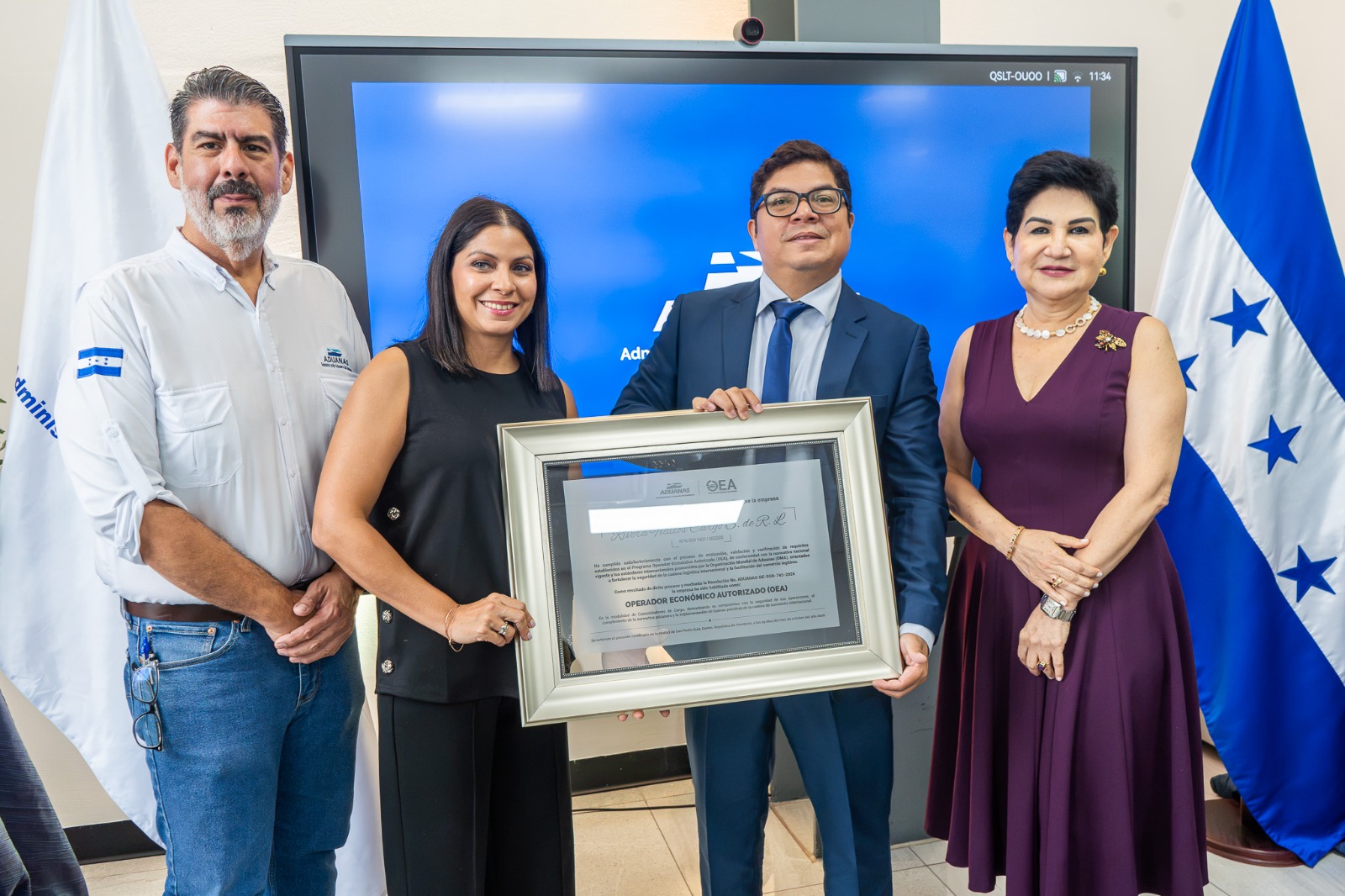Entregan una nueva certificación a Rivera Fiallos Cargo S. de R. L.